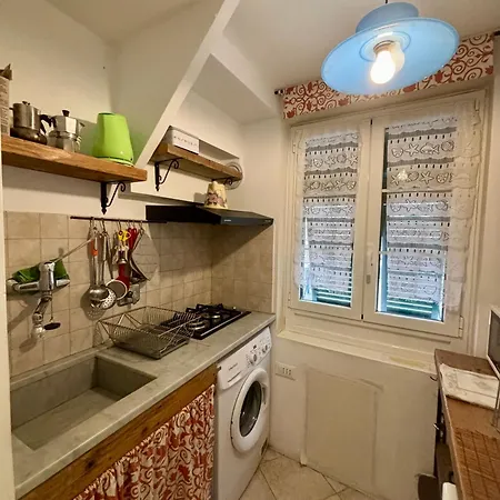 Trentapassidalmare Quinto Al Mare Genua